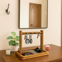 Jazzy Pearls Desktop Key Holder