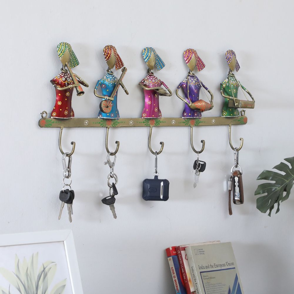 Hand Painted Metal Musician Sardar Key Holder